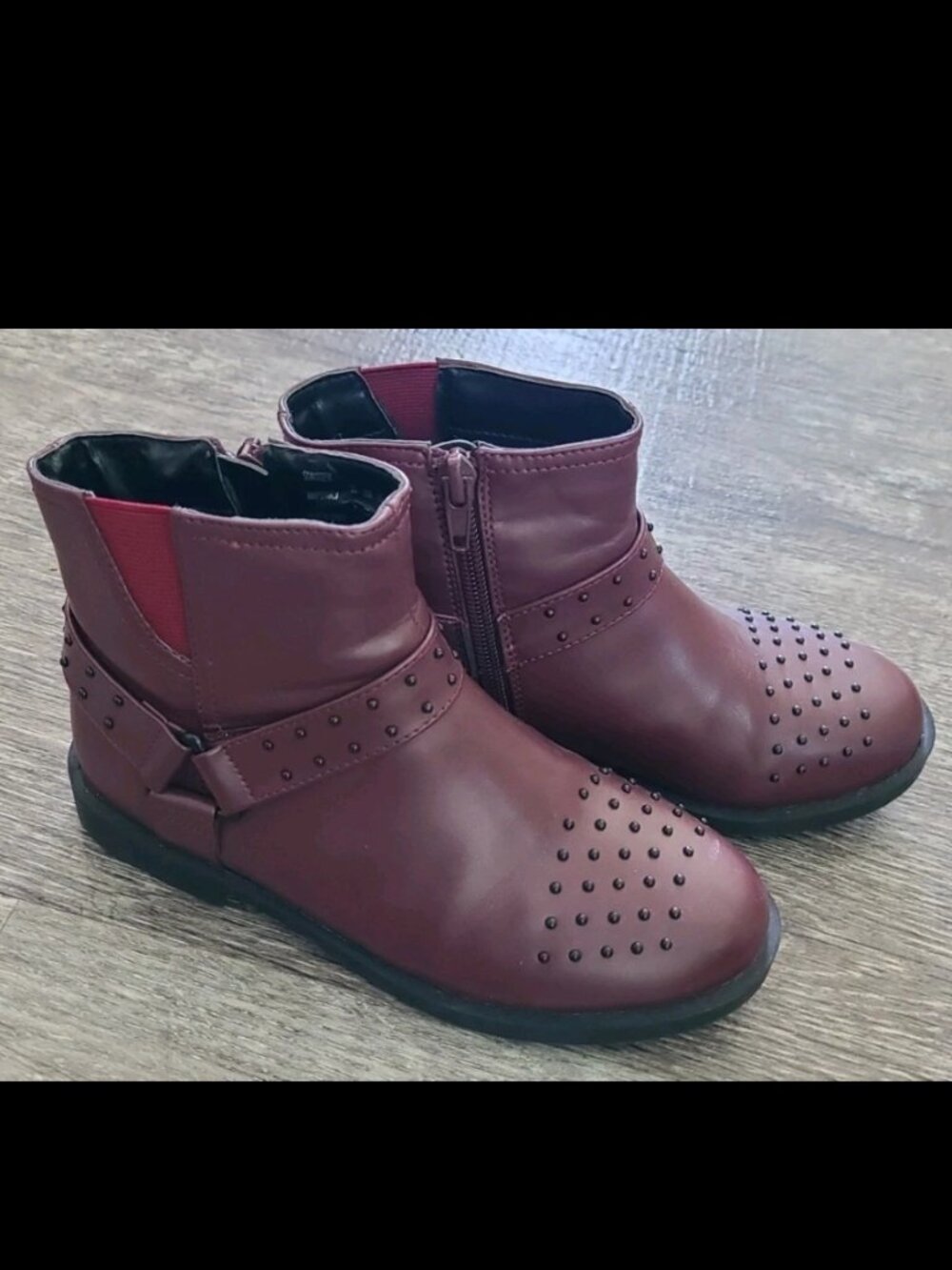 Girls Dream Pairs Red-Burgundy Studded Zip Up Ankle Boots Size 1